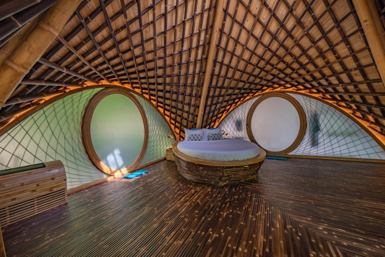 ホテル Suenyo Eco Retreat Selemadeg エクステリア 写真