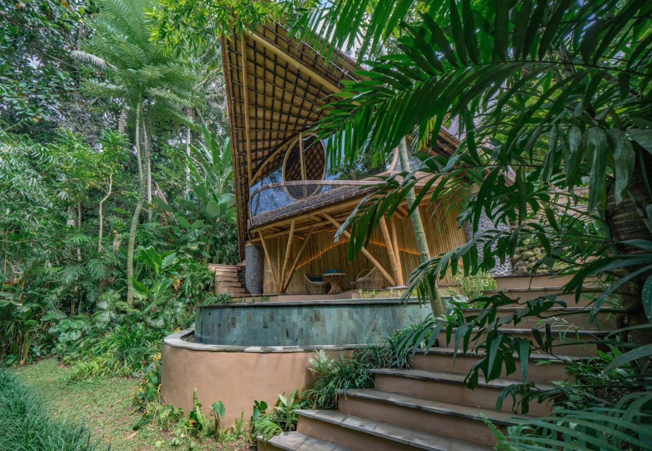 ホテル Suenyo Eco Retreat Selemadeg エクステリア 写真