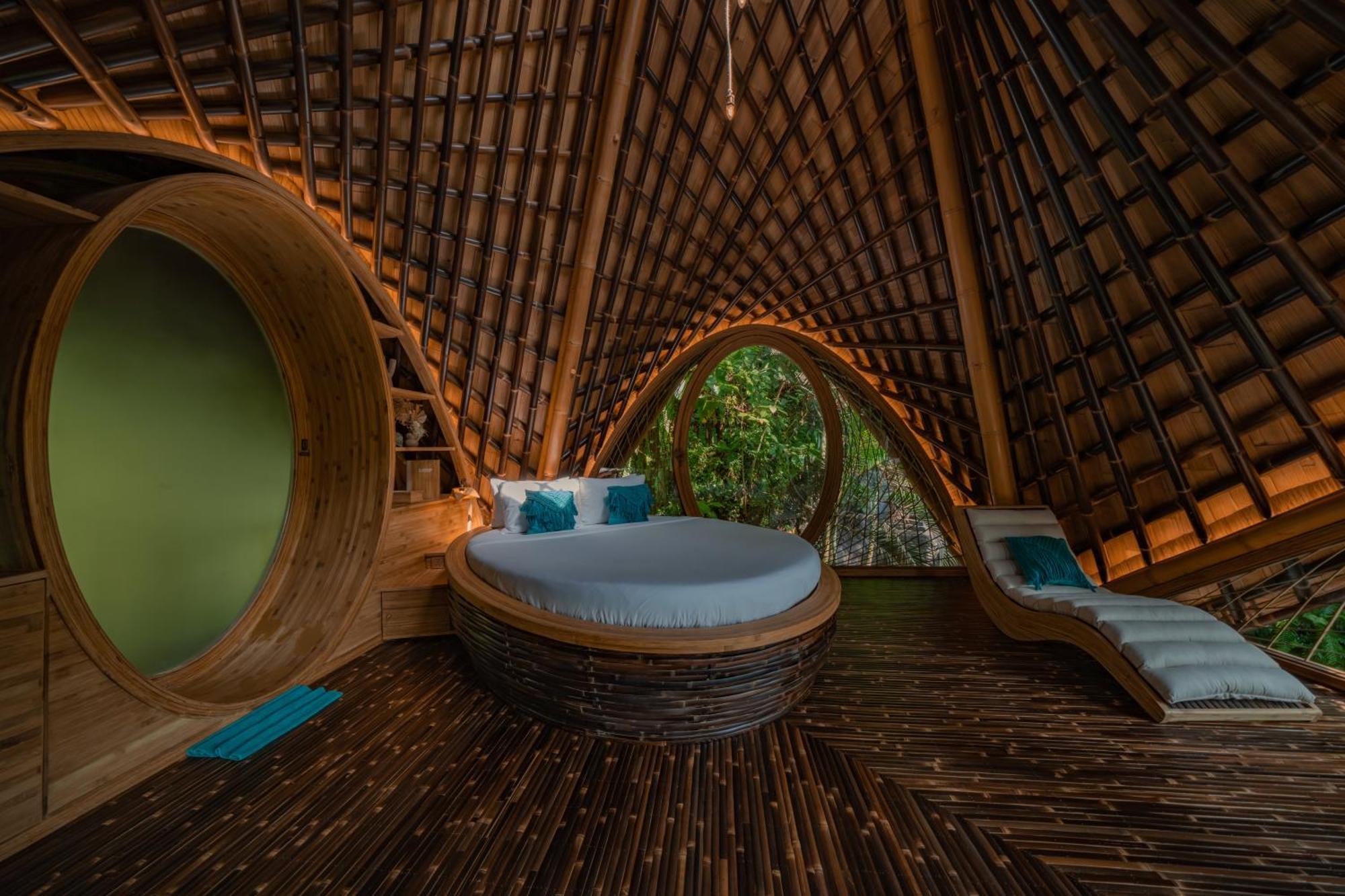 ホテル Suenyo Eco Retreat Selemadeg エクステリア 写真