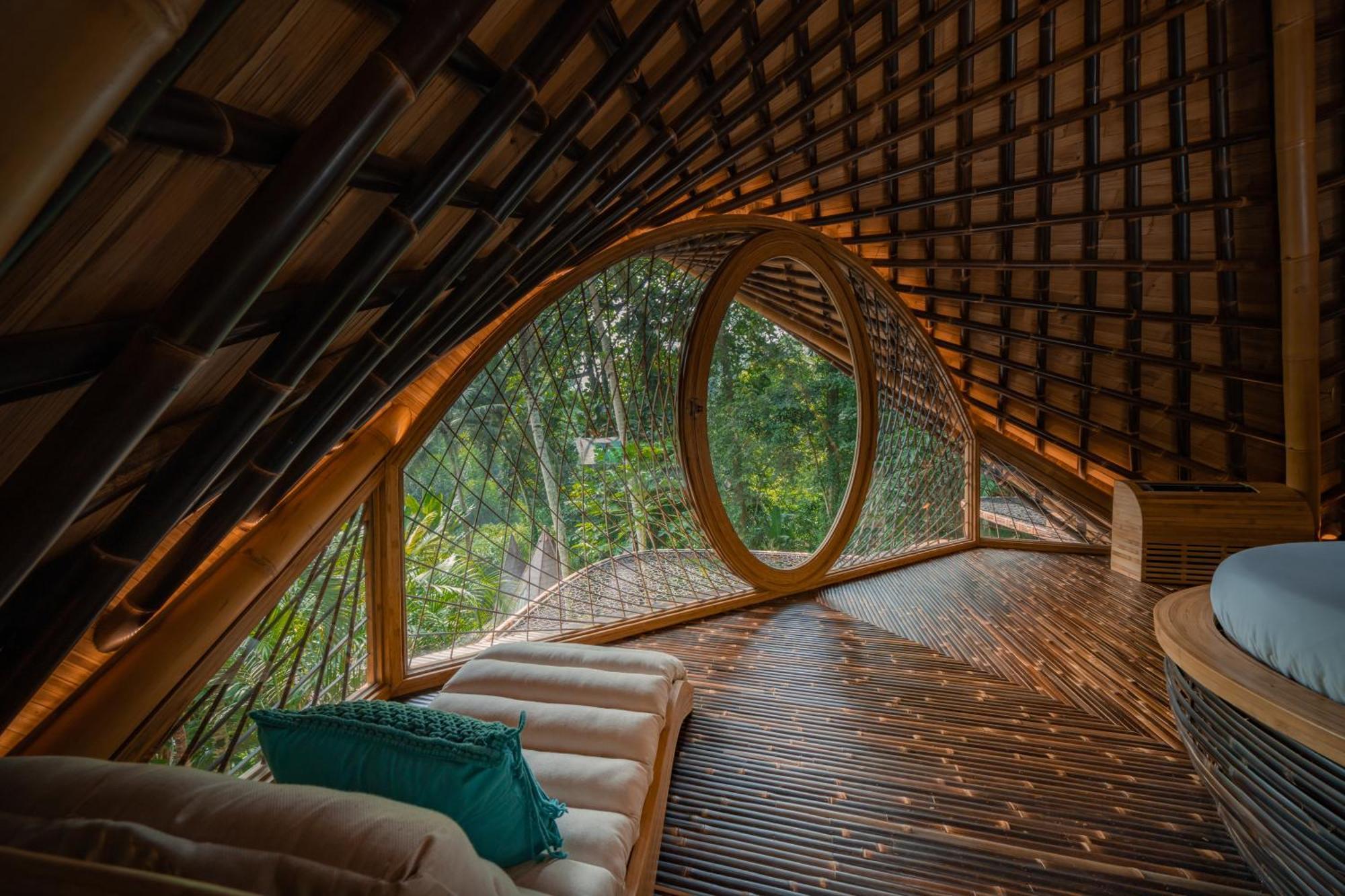 ホテル Suenyo Eco Retreat Selemadeg エクステリア 写真