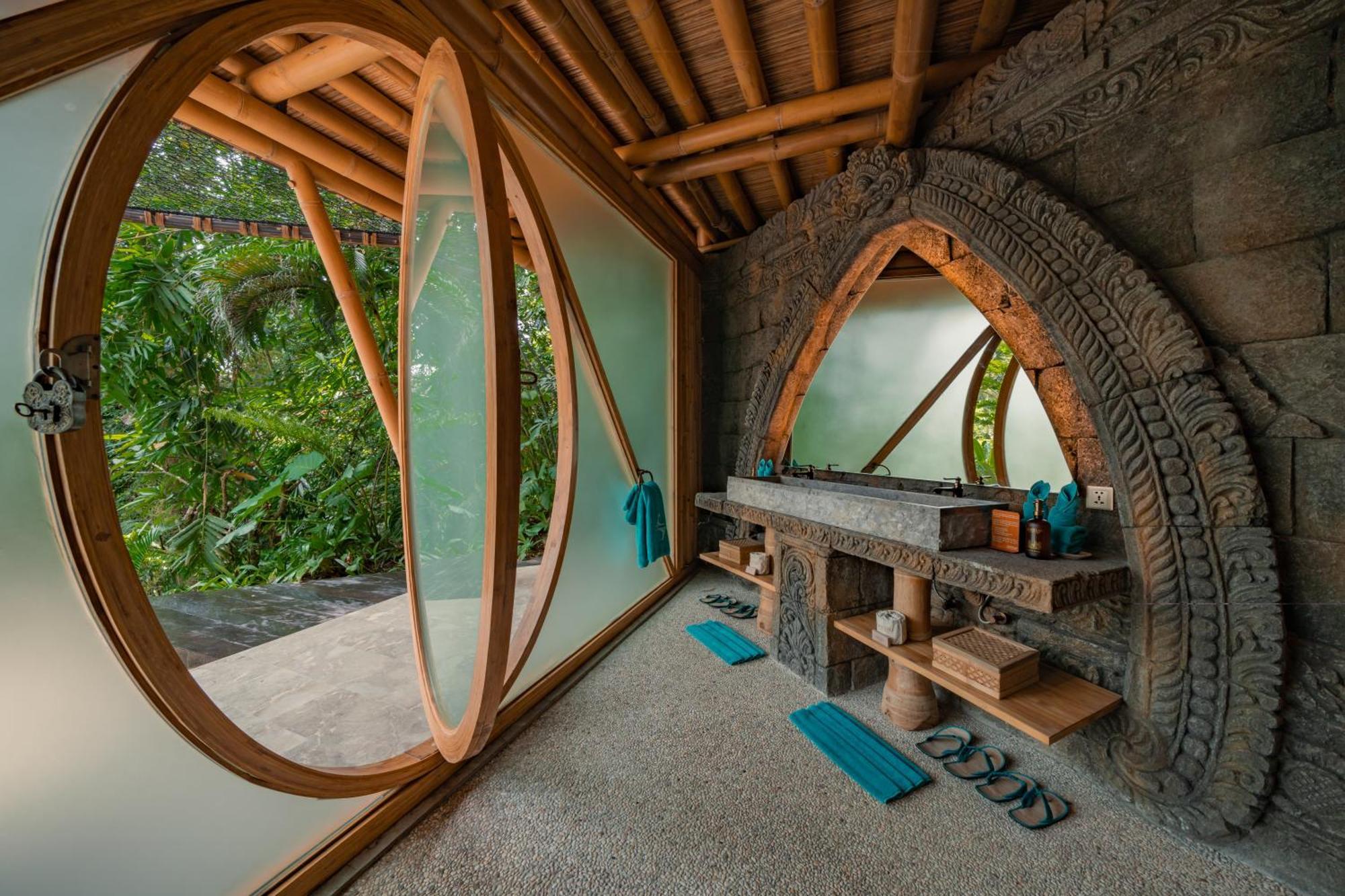 ホテル Suenyo Eco Retreat Selemadeg エクステリア 写真