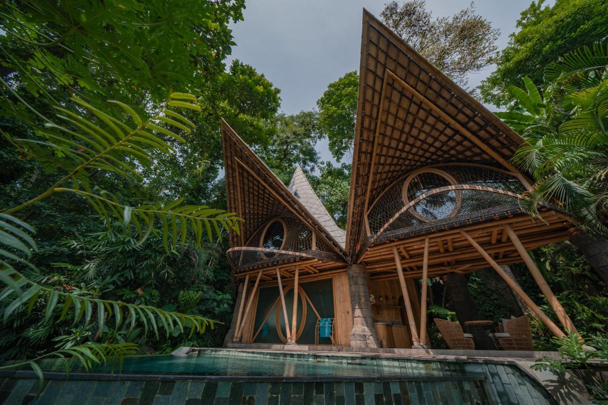 ホテル Suenyo Eco Retreat Selemadeg エクステリア 写真