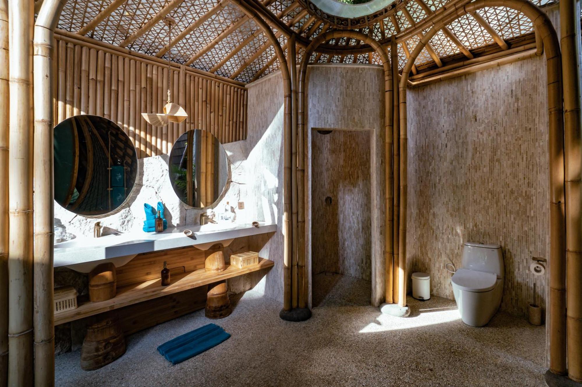 ホテル Suenyo Eco Retreat Selemadeg エクステリア 写真