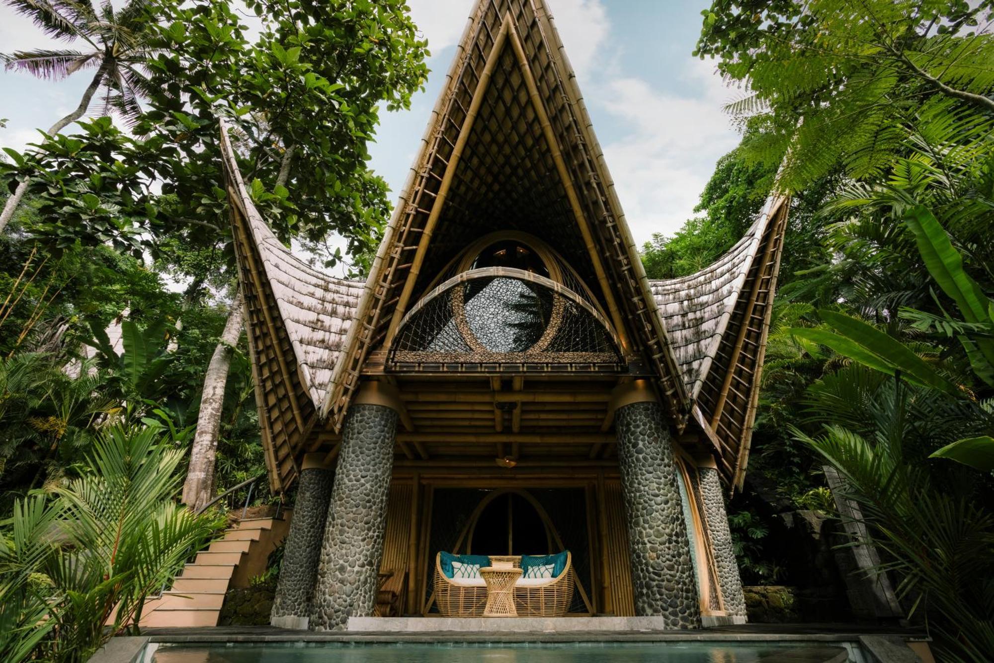 ホテル Suenyo Eco Retreat Selemadeg エクステリア 写真